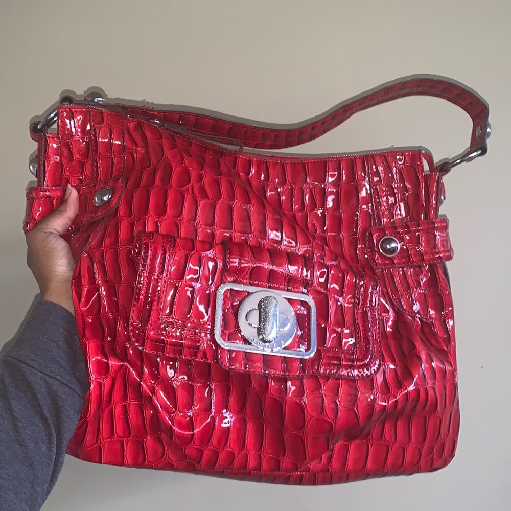 Guess purse